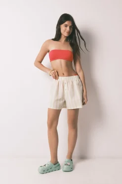 Top biquíni bandeau liso vermelho