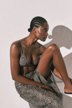 Top de biquíni triangular animal print