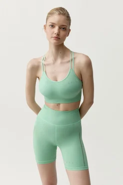 Top desportivo vermelho e verde menta