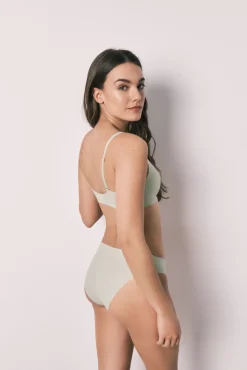 Top halter liso clean cut verde