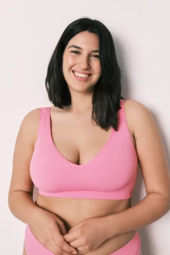 Top halter liso corte limpo coral