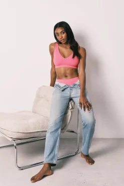 Top halter liso corte limpo coral