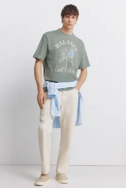 T-shirt balance