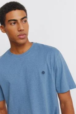 T-shirt básica em viscose