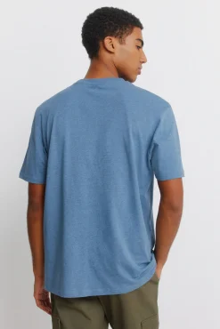 T-shirt básica em viscose