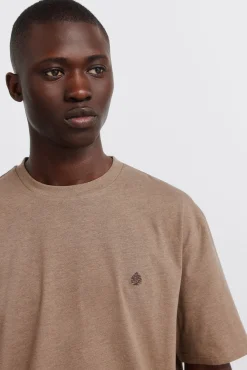 T-shirt básica em viscose