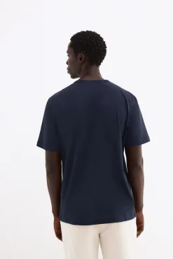 T-shirt com logo