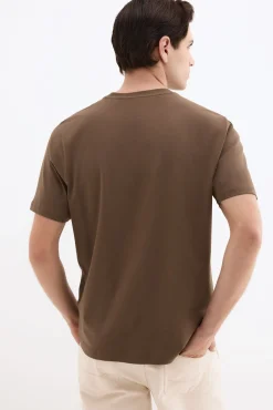 T-shirt com logo