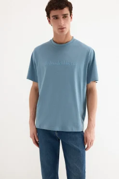 T-shirt com logo