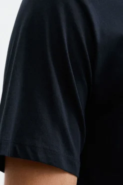T-shirt com logo grande