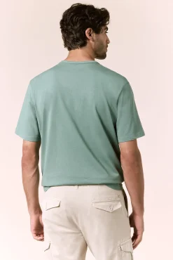 T-shirt com logo grande