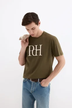 T-shirt com logo grande
