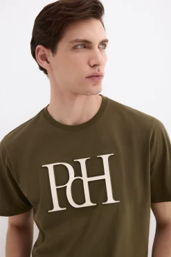 T-shirt com logo grande