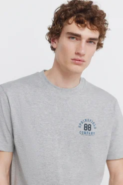 T-shirt com logótipos em vigoré
