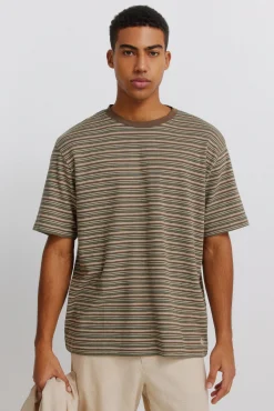 T-shirt com textura de riscas