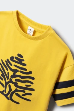 T-shirt de manga curta com árvore às riscas para criança