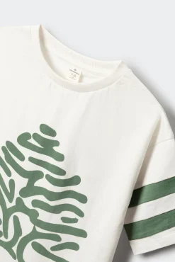 T-shirt de manga curta com árvore às riscas para criança