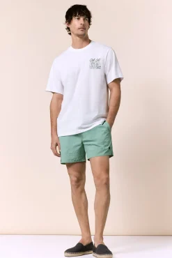 T-shirt gráfica lavada
