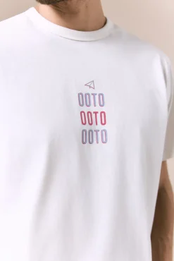 T-shirt lavada com logo