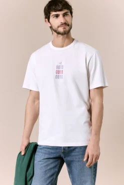 T-shirt lavada com logo