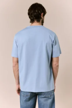 T-shirt lavada com logo