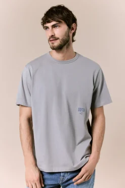 T-shirt lavada com logo