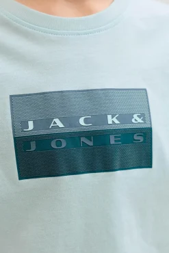 T-shirt logo