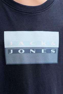 T-shirt logo