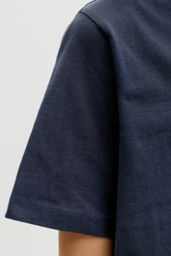 T-shirt logo