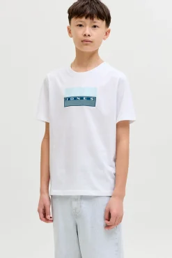 T-shirt logo