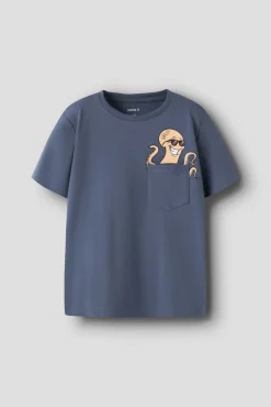 T-shirt manga curta com bolso de menino