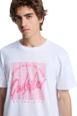 T-shirt manga curta com logo