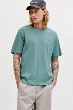 T-shirt regular bordada