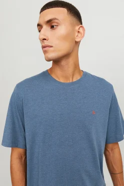 T-shirt regular bordada