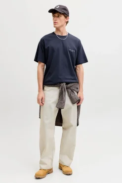 T-shirt regular com estampado nas costas