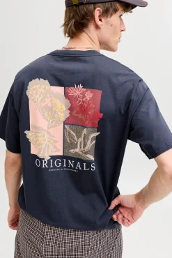 T-shirt regular com estampado nas costas