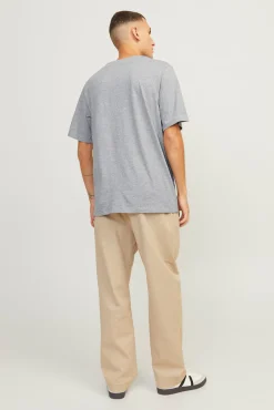 T-shirt regular com logo