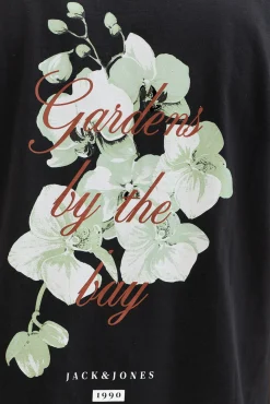 T-shirt relaxed com estampado nas costas