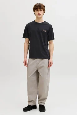 T-shirt relaxed com estampado nas costas