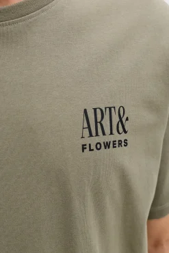 T-shirt relaxed com estampado nas costas