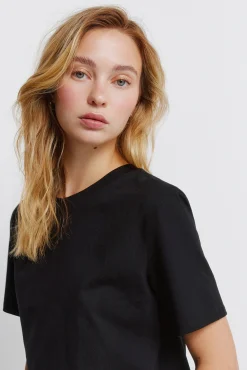 T-shirt básica em algodão