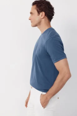 T-shirt básica em piqué