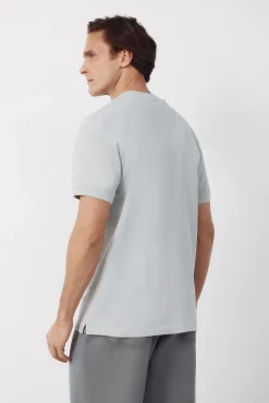 T-shirt básica em piqué