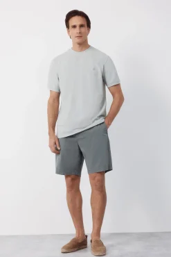 T-shirt básica em piqué