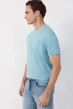 T-shirt básica em piqué