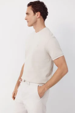 T-shirt básica em piqué