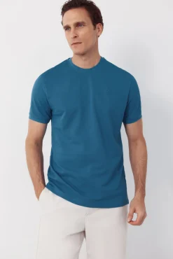 T-shirt básica em piqué