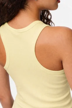 T-shirt básica tipo nadadora