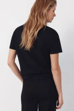T-shirt cintado guipura