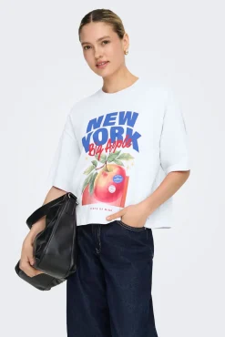 T-shirt com desenho na frente